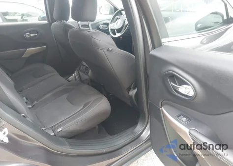 2017 Jeep Cherokee Latitude 4X4 from USA, damaged, VIN 1C4PJMCS8HW632625